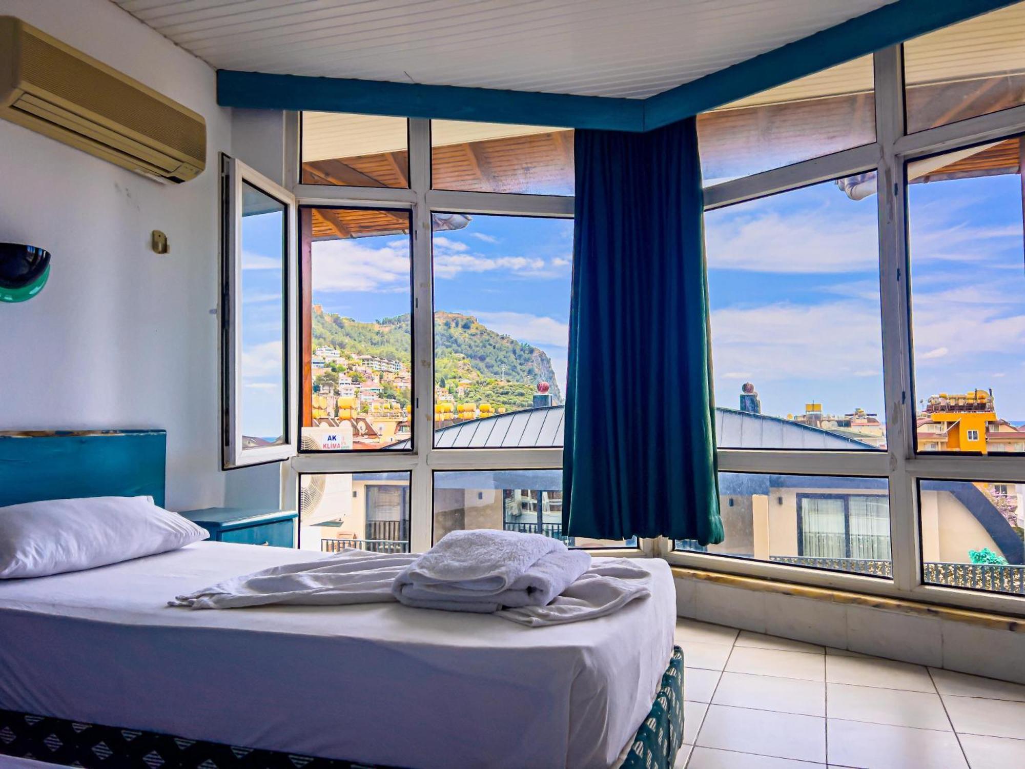 Casa Cleo Suit Hotel Аланія Екстер'єр фото